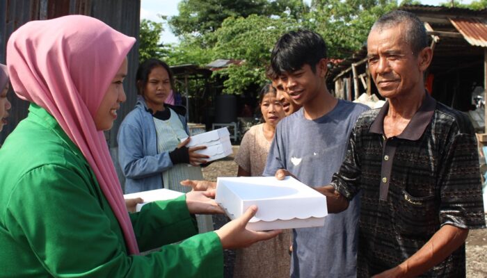 BAZNAS Makassar Jumat Berkah di Perkampungan Kumuh