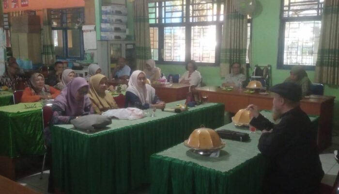 Dinas Pendidikan dan Kebudayaan Maros Bimtek Pendidikan Inklusi bagi Guru SD