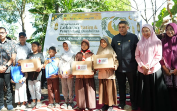 Walikota Makassar Salurkan Bantuan di Kecamatan Sangkarrang